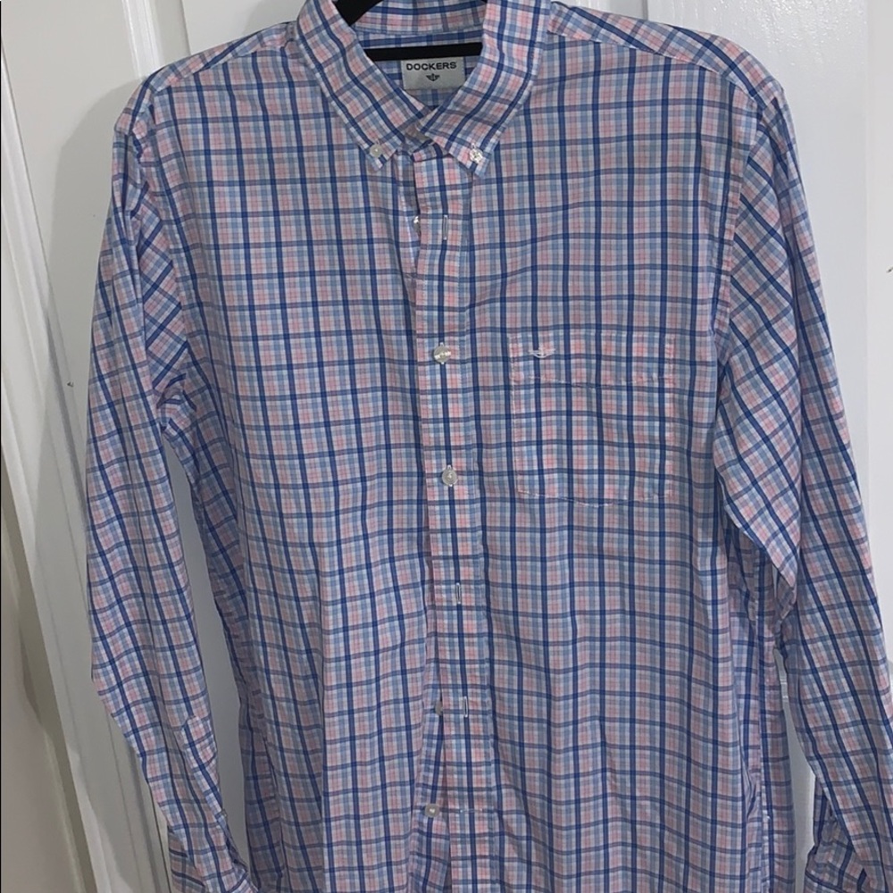 Dockers Classic Fit Pastel Medium Button Down